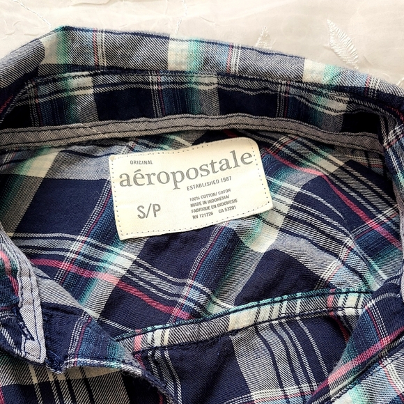 Aeropostale Navy Blue Plaid Button-Up Shirt For Women - Picture 5 of 10